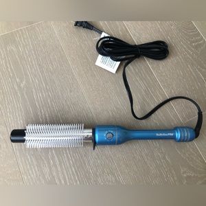 Babyliss Pro hair curling and volume tool. Brand new.
